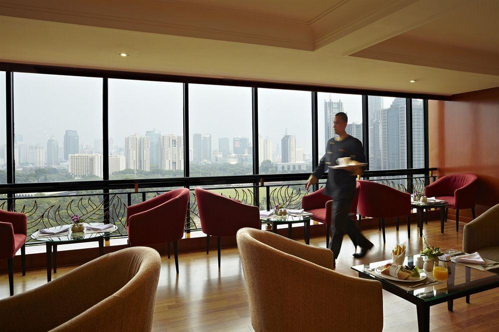 Artotel Gelora Senayan Джакарта Экстерьер фото