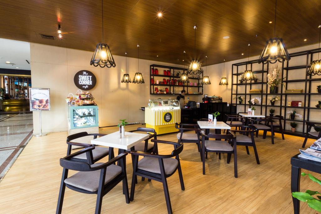 Artotel Gelora Senayan Джакарта Экстерьер фото