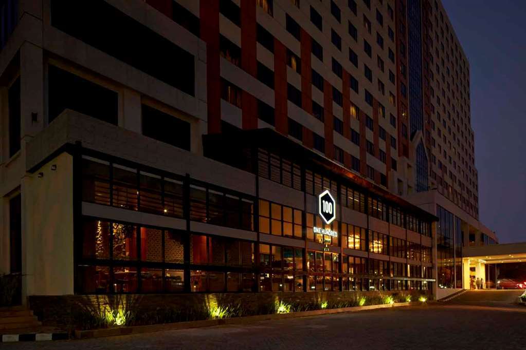 Artotel Gelora Senayan Джакарта Экстерьер фото